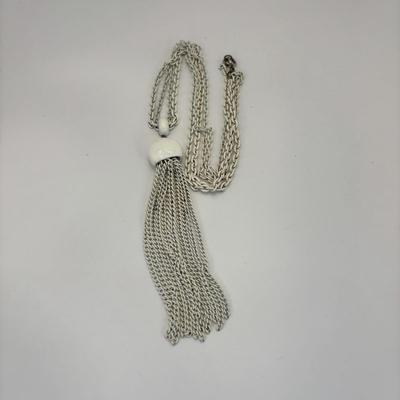 LOT 332: Vintage Pele Collection Necklaces in Olivine & Vintage 70 Mod White Geometric Style Necklaces