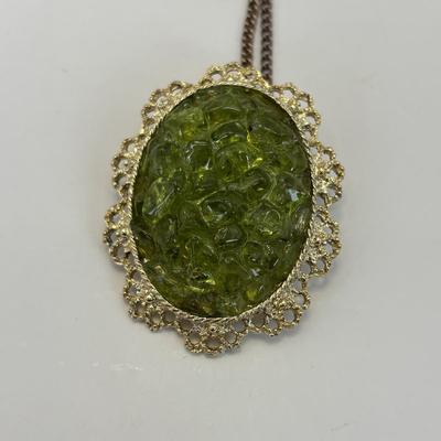 LOT 332: Vintage Pele Collection Necklaces in Olivine & Vintage 70 Mod White Geometric Style Necklaces