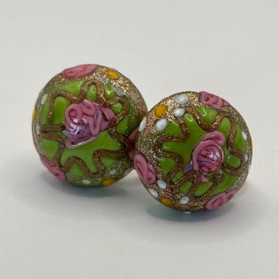 LOT 333: Wedding Cake Glass Beaded Necklace w/Matching Clip/Screw On Earrings