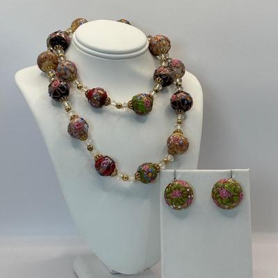 LOT 333: Wedding Cake Glass Beaded Necklace w/Matching Clip/Screw On Earrings