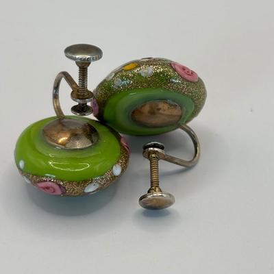 LOT 333: Wedding Cake Glass Beaded Necklace w/Matching Clip/Screw On Earrings