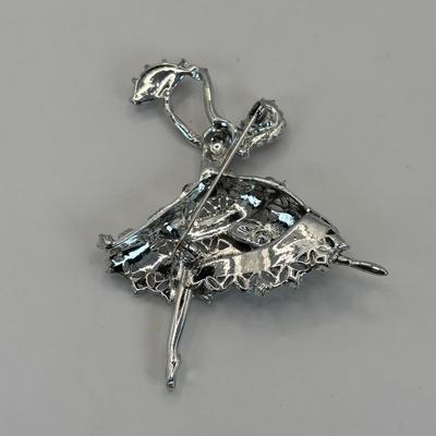 LOT 335: Vintage Rhinestone Brooch Collection along w/Clear Faceted Screw Back Drop Earrings