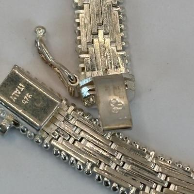 LOT 336: Sterling Silver (925 Italy) V-shaped Chevron Necklace & Sterling Silver 7" Bracelet w/No Clasp: 50.60g Tw