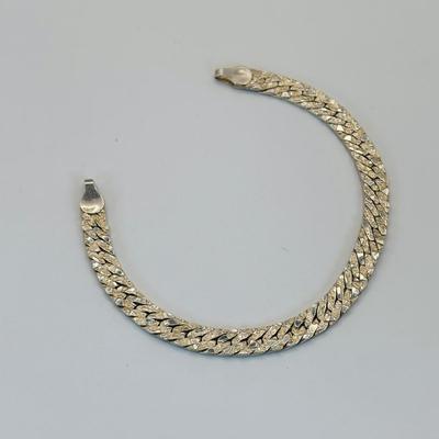 LOT 336: Sterling Silver (925 Italy) V-shaped Chevron Necklace & Sterling Silver 7" Bracelet w/No Clasp: 50.60g Tw