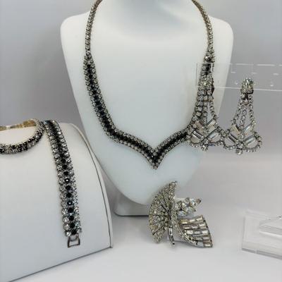 LOT 338: Vintage Silvertone Rhinestone V-Neck Choke Style Necklace & 6.5" Bracelet, Art Deco Style Rhinestone Brooch, Large...
