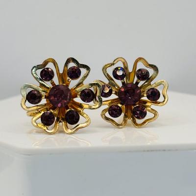 LOT 339: Vintage Clip-On or Screw-On Earrings: Richelieu, Lisner, Vendome, Jewelry by Suzanne & More