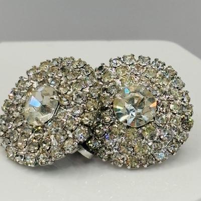 LOT 339: Vintage Clip-On or Screw-On Earrings: Richelieu, Lisner, Vendome, Jewelry by Suzanne & More