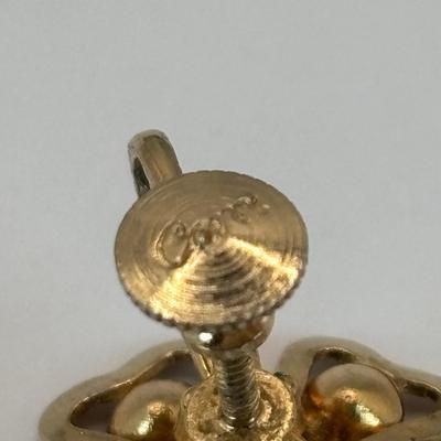 LOT 339: Vintage Clip-On or Screw-On Earrings: Richelieu, Lisner, Vendome, Jewelry by Suzanne & More