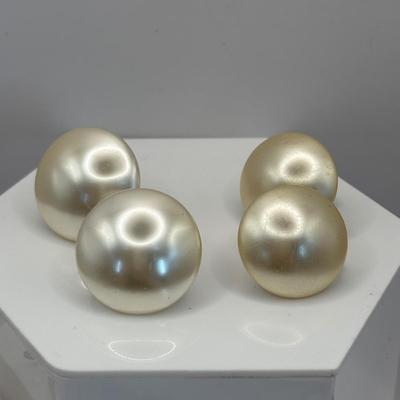 LOT 339: Vintage Clip-On or Screw-On Earrings: Richelieu, Lisner, Vendome, Jewelry by Suzanne & More