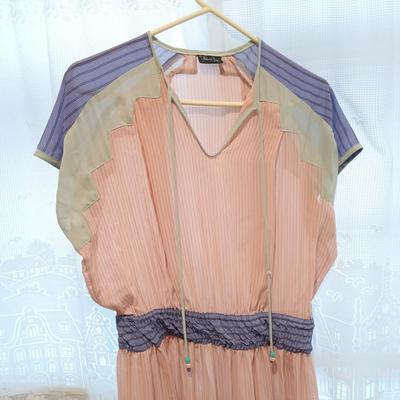 LOT 74X: Diane Freis Vintage 80s Dresses and Blouses