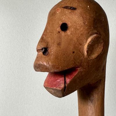 LOT 110L: Vintage Hand Carved Folk Art Walking Stick/Cane