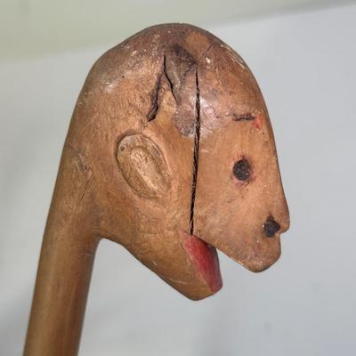 LOT 110L: Vintage Hand Carved Folk Art Walking Stick/Cane