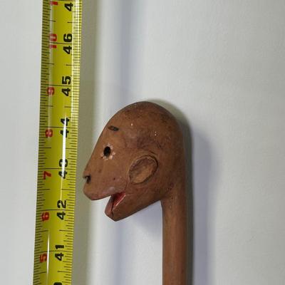 LOT 110L: Vintage Hand Carved Folk Art Walking Stick/Cane