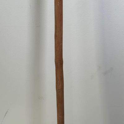 LOT 110L: Vintage Hand Carved Folk Art Walking Stick/Cane