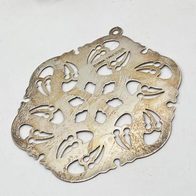LOT 122K: 1998 MMA Sterling Silver Snowflake Christmas Ornament - Metropolitan Museum of Art - 19 Grams