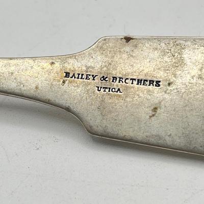 LOT 125K: Coin Silver Serving Pieces - 238 Grams