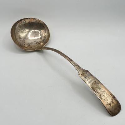 LOT 125K: Coin Silver Serving Pieces - 238 Grams