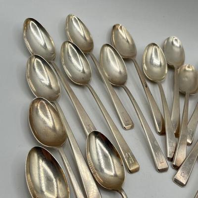 LOT 132K: Sterling Silver Flatware Set - Towle Craftsman Pattern 1932 - 2280 Grams
