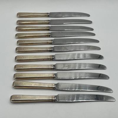 LOT 132K: Sterling Silver Flatware Set - Towle Craftsman Pattern 1932 - 2280 Grams