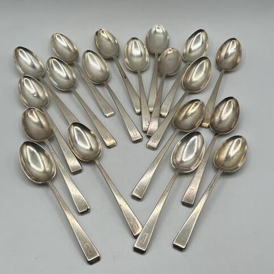 LOT 132K: Sterling Silver Flatware Set - Towle Craftsman Pattern 1932 - 2280 Grams