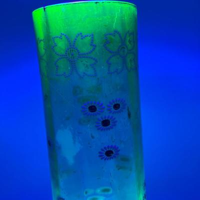 LOT 133K: Vintage Uranium Glass Vase