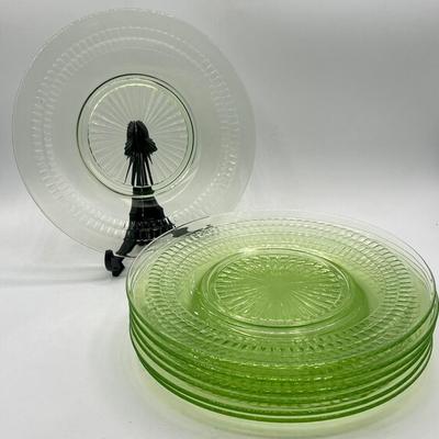 LOT 134K: Vintage Uranium Glass Plates - Anchor Hocking Roulette Green