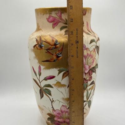 LOT 136K: Antique / Vintage Royal Bonn Hand-Painted Porcelain Vase