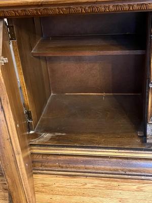 LOT 142D: Dining Hutch China Cabinet