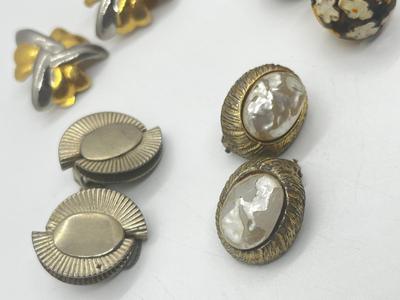 LOT 196J: Collection of Unique Vintage Clip On Earrings