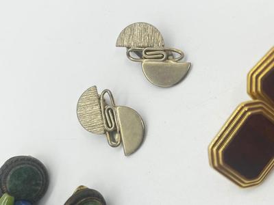 LOT 196J: Collection of Unique Vintage Clip On Earrings