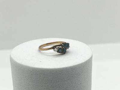 LOT 203J: 14K Gold, Emerald and Seed Pearl Ring - Size 5 - 1.8 GTW