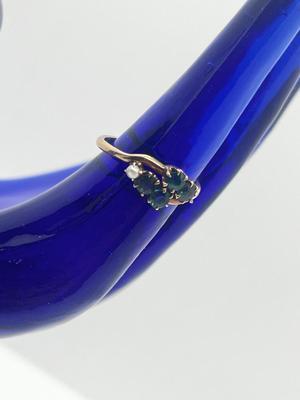 LOT 203J: 14K Gold, Emerald and Seed Pearl Ring - Size 5 - 1.8 GTW
