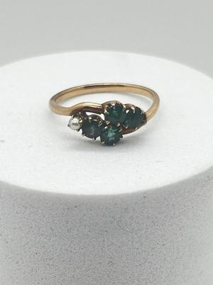 LOT 203J: 14K Gold, Emerald and Seed Pearl Ring - Size 5 - 1.8 GTW