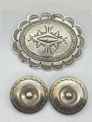LOT 207J: Native American Silver Pin/Brooch and Clip On Earrings - 30.1 GTW