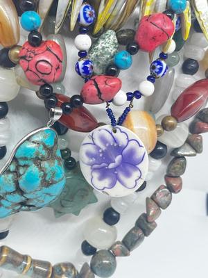 LOT 220J: Funky Chunky Beaded Necklaces