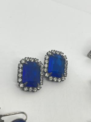 LOT 222J: Collection of Vintage Screwback and Clip On Earrings