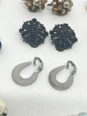 LOT 222J: Collection of Vintage Screwback and Clip On Earrings