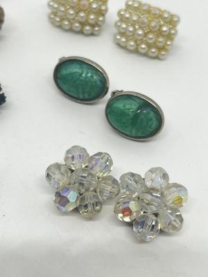 LOT 222J: Collection of Vintage Screwback and Clip On Earrings