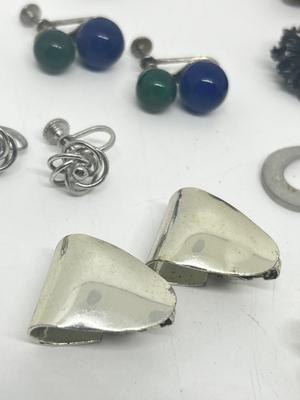 LOT 222J: Collection of Vintage Screwback and Clip On Earrings