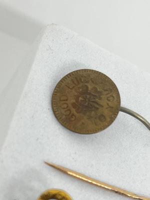 LOT 229J: Vintage Hat / Stick Pins