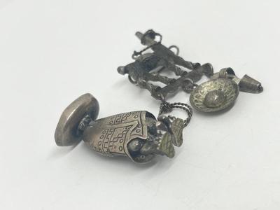 LOT 230J: Mexico Themed Silver Pins / Brooches - 18.6 gtw