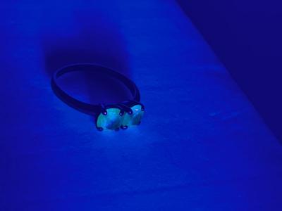 LOT 240J: Vintage 14K Gold Uranium Glass Size 6 Ring - 2.3 gtw