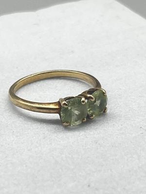 LOT 240J: Vintage 14K Gold Uranium Glass Size 6 Ring - 2.3 gtw