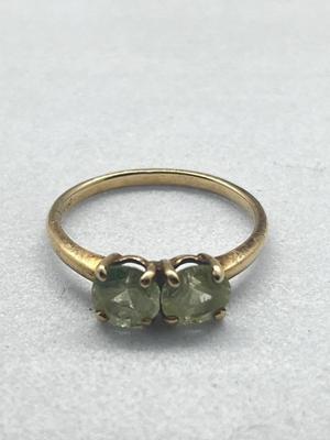 LOT 240J: Vintage 14K Gold Uranium Glass Size 6 Ring - 2.3 gtw