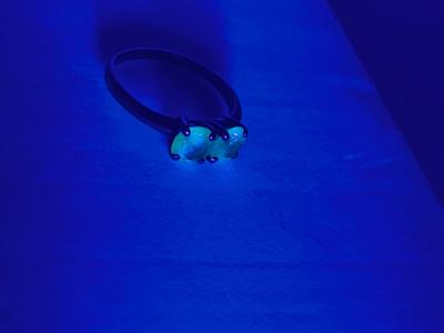 LOT 240J: Vintage 14K Gold Uranium Glass Size 6 Ring - 2.3 gtw