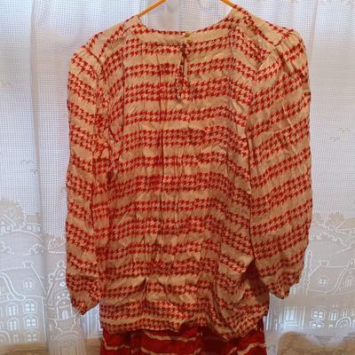 LOT 243X: Diane Freis Vintage Blouses and Skirts
