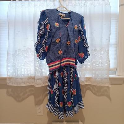 LOT 243X: Diane Freis Vintage Blouses and Skirts