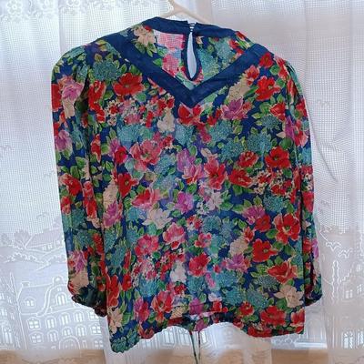 LOT 243X: Diane Freis Vintage Blouses and Skirts
