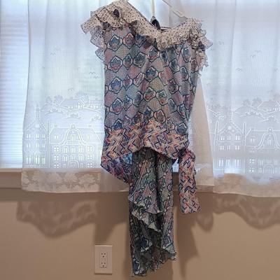 LOT 243X: Diane Freis Vintage Blouses and Skirts