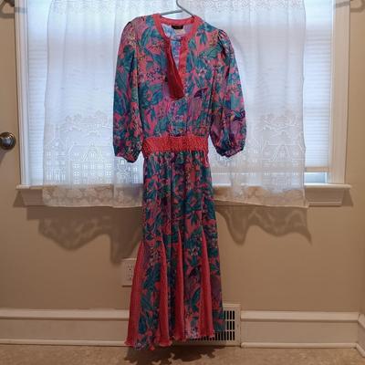 LOT 244X: Diane Freis Vintage Dresses and Blouse Sets